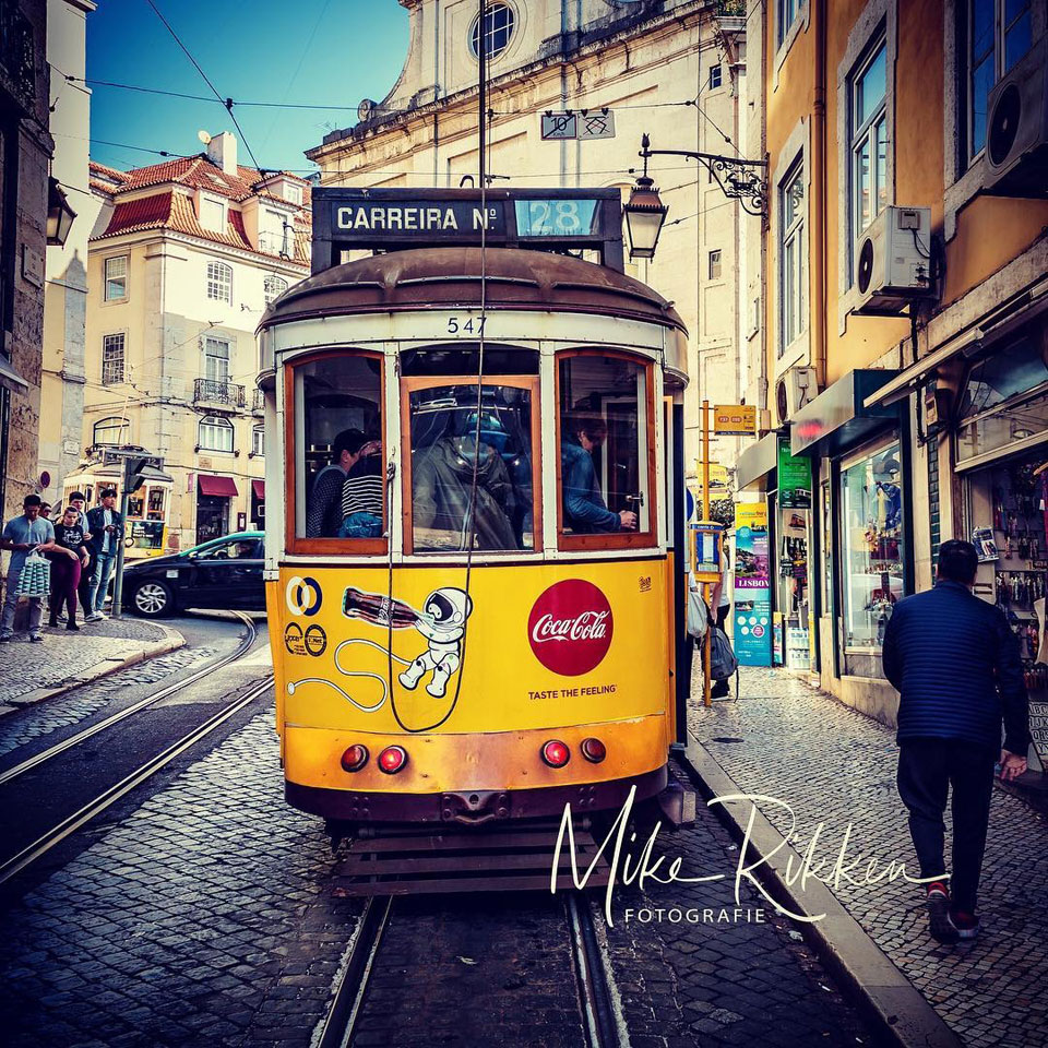 Lisboa Porto, tram , Iphone shot